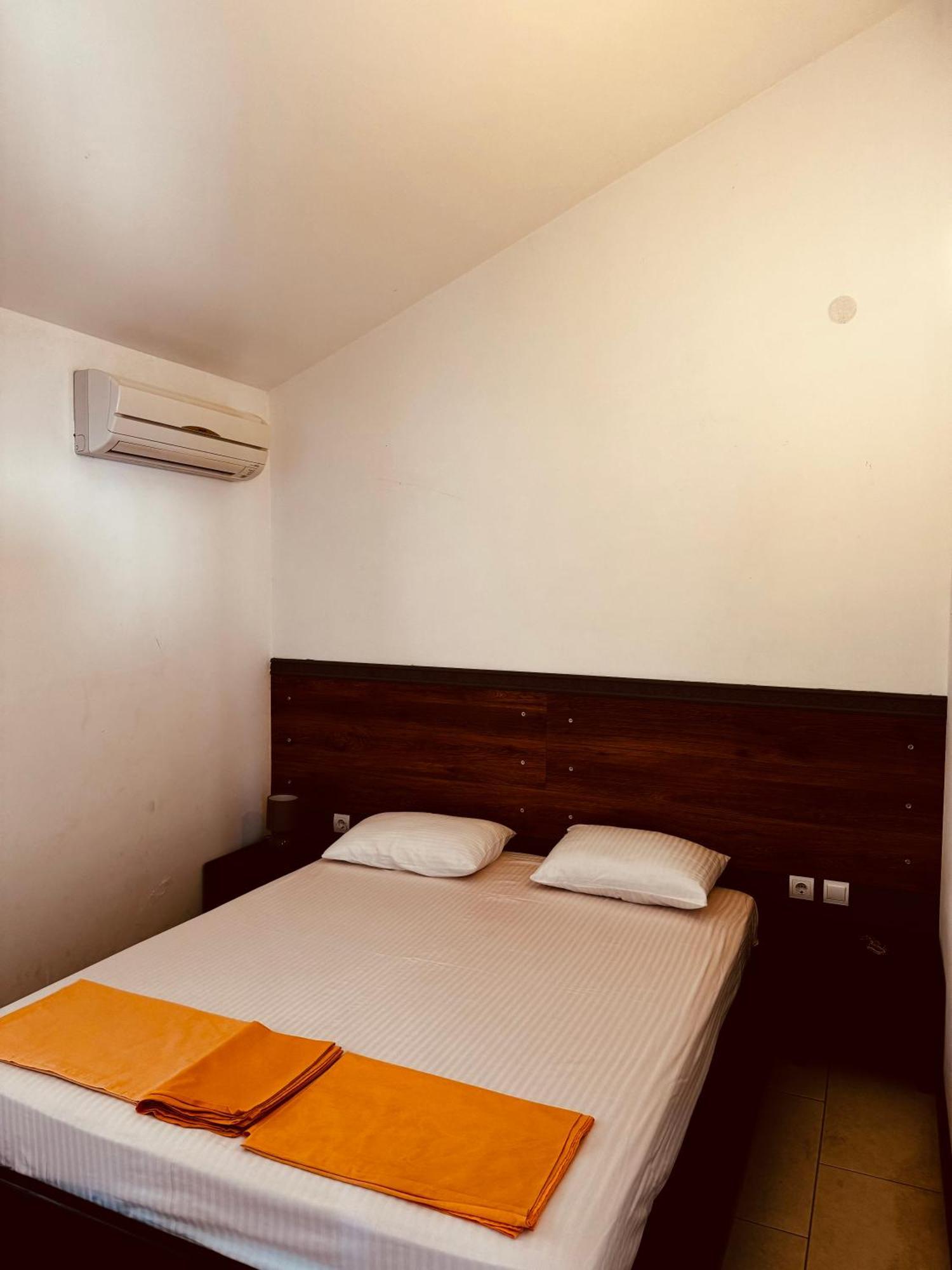 Budva Felix Suites Luaran gambar