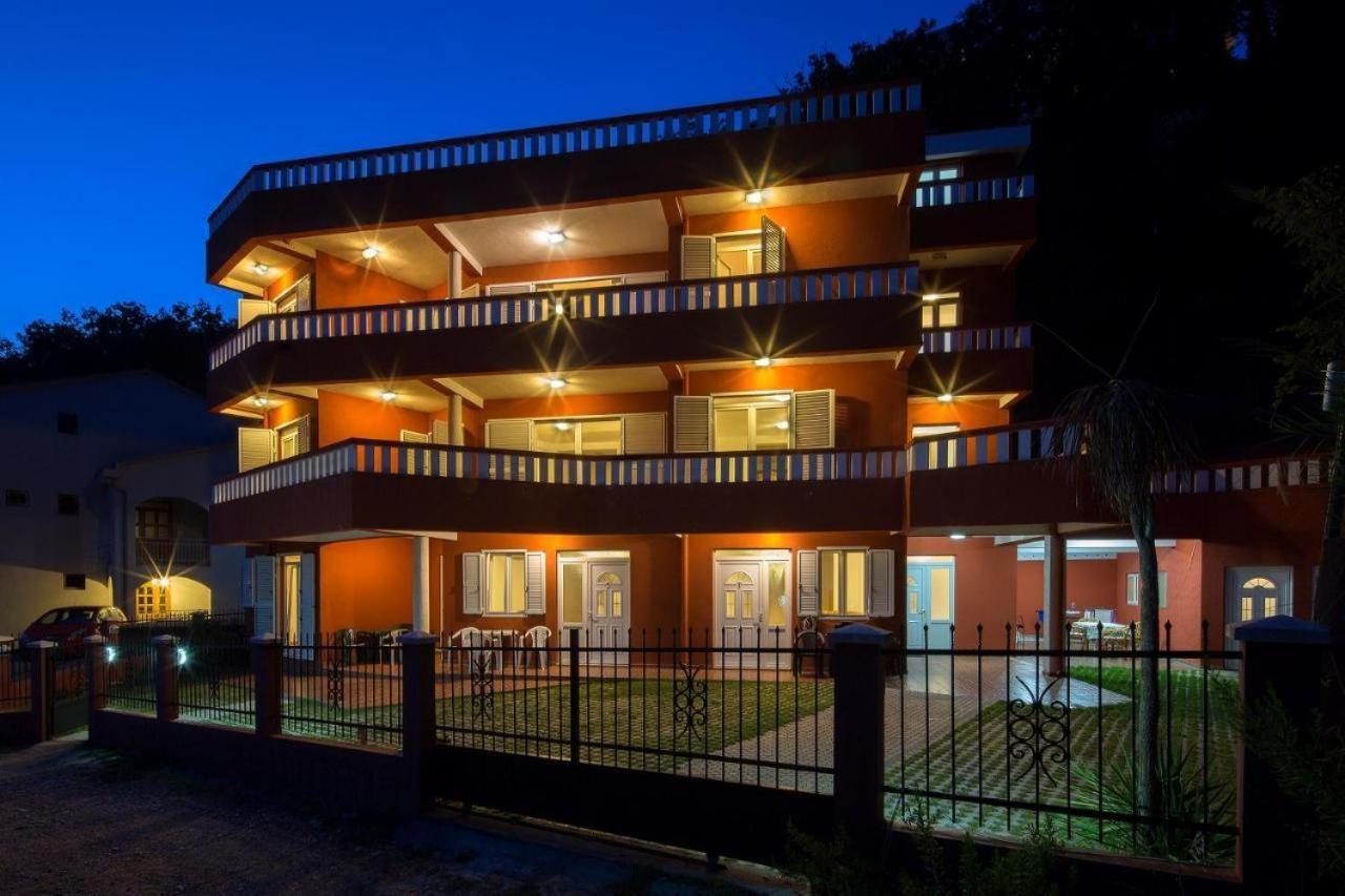 Budva Felix Suites Luaran gambar