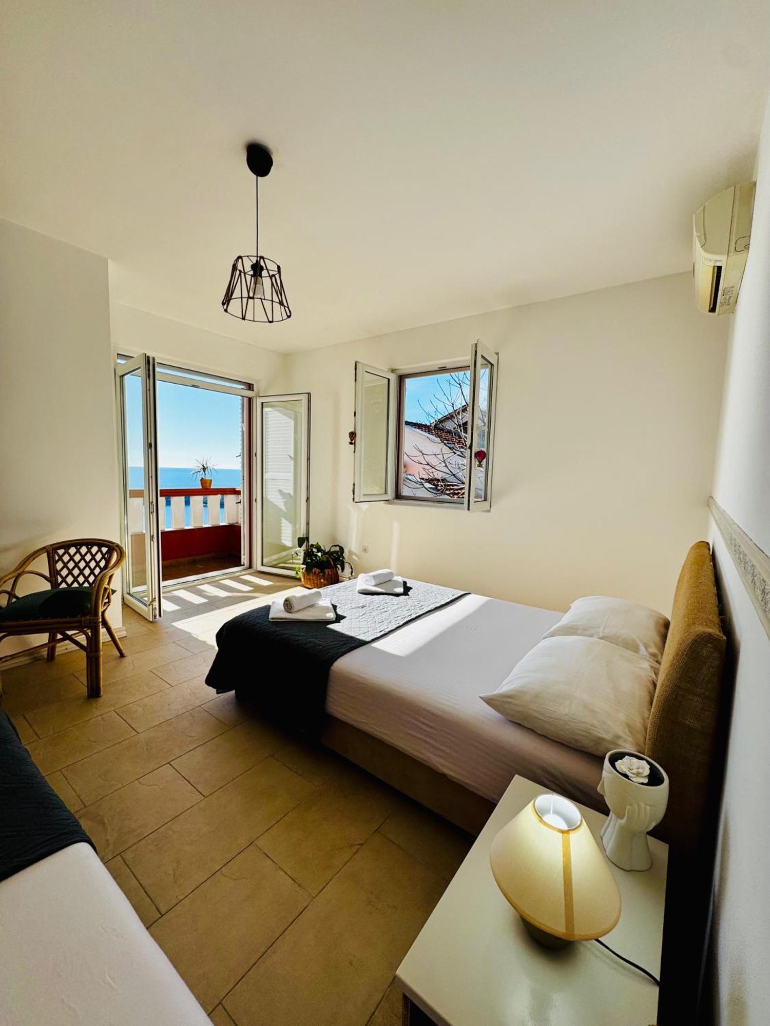 Budva Felix Suites Luaran gambar