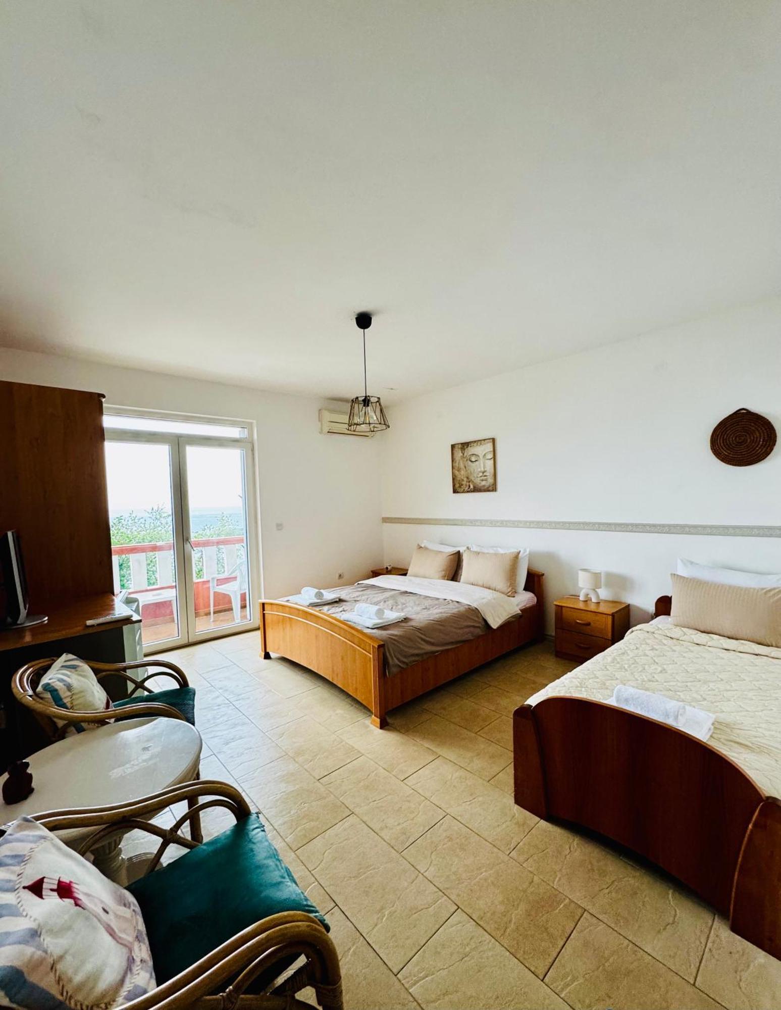 Budva Felix Suites Luaran gambar