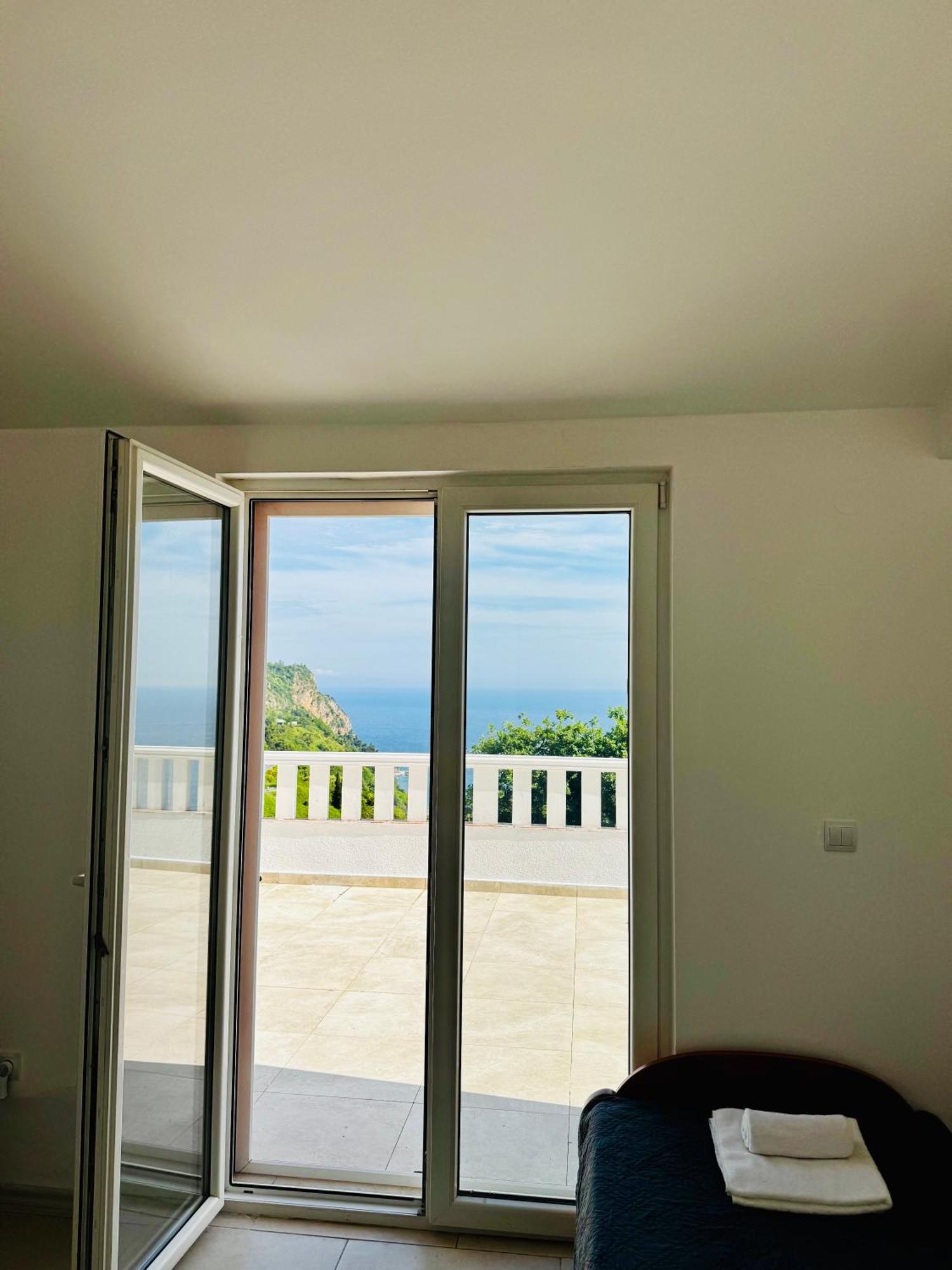 Budva Felix Suites Luaran gambar
